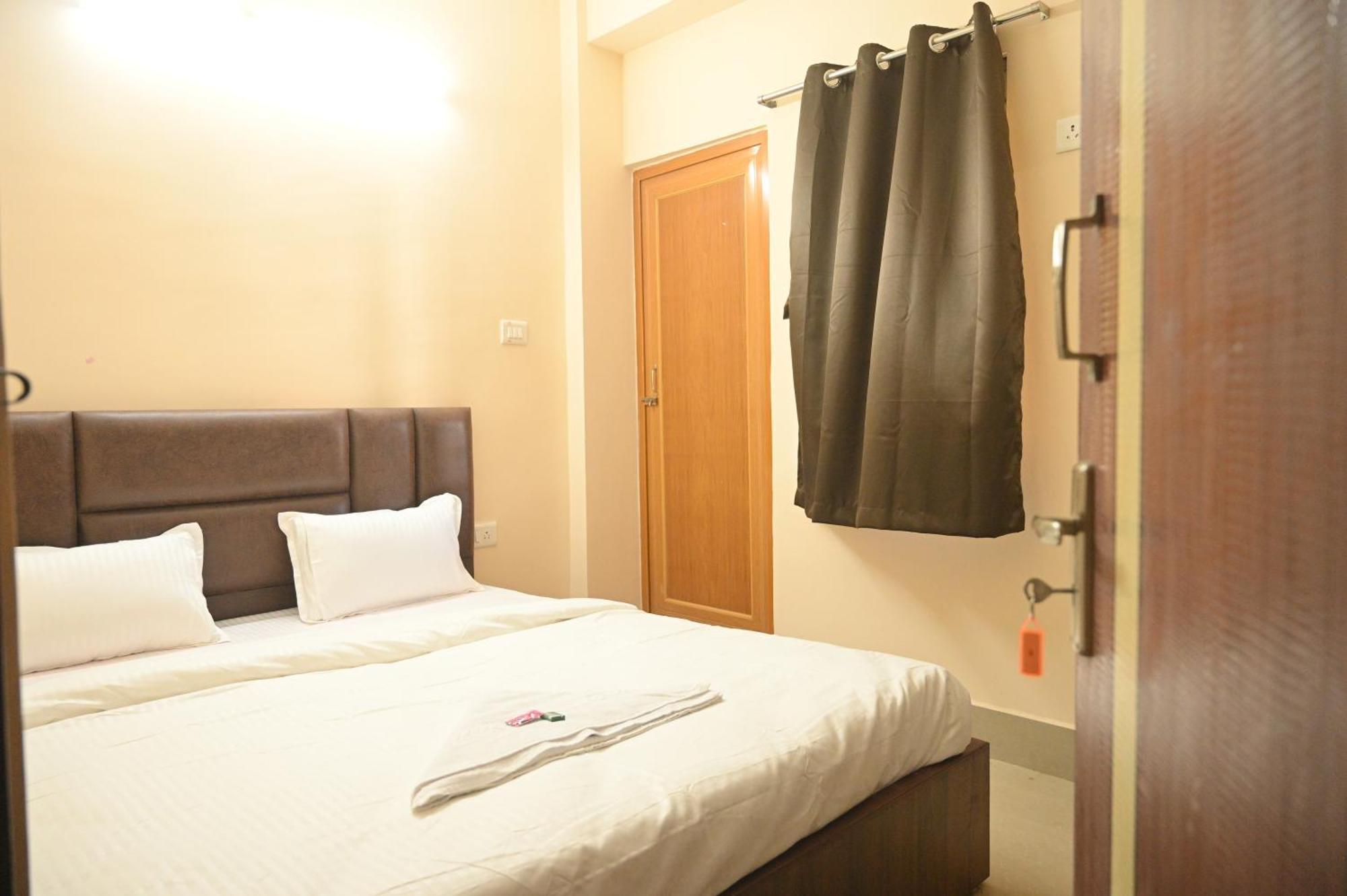 Sunflower Guest House Γουβαχάτι Εξωτερικό φωτογραφία